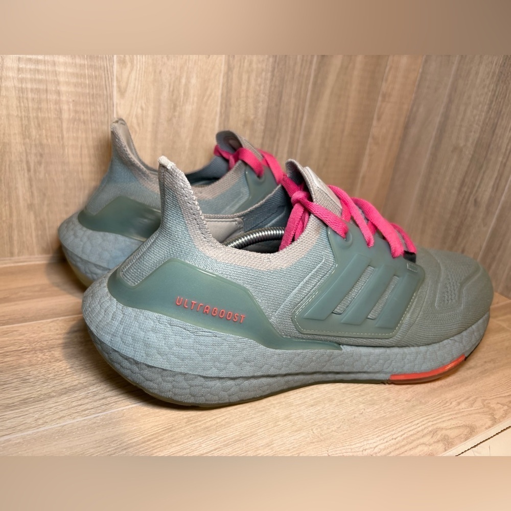 adidas Mens Ultraboost 22 Running Shoe Size 9 - Picture 8 of 11
